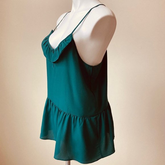 Petticoat Alley Sleeveless Top Woman Size M Fits like L Ruffle Cami Racerback - Picture 2 of 9